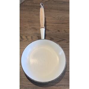 Le Creuset #23 Skillet France Wood Handle White Enameled Cast Iron 9"